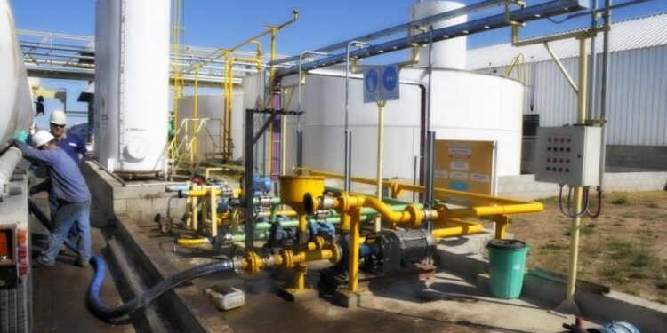 Parece joda: El mismo día que comenzó a regir el recorte de uso de biocombustibles se creó el “Programa de Agropymes Sustentables”