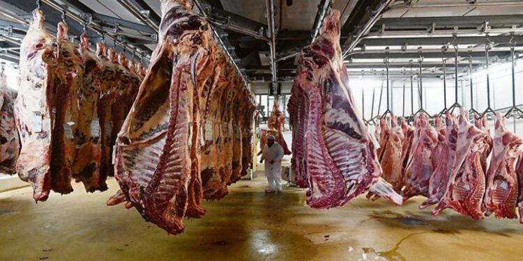 Por el cepo impuesto por la Argentina a sus propios envíos, suben los precios de la carne exportada a China
