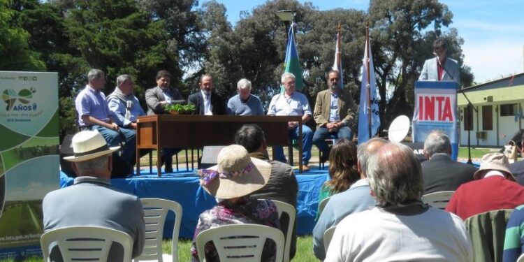 Queja de la Mesa de Enlace: Los ruralistas no se fueron a Sevilla ni quieren perder su silla en el INTA