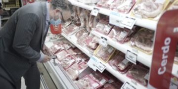 Ahora que se puso de moda pedir perdón, estas son las cinco razones por las que gobierno debería pedir “diskulfas” por el cierre de las exportaciones de carne vacuna