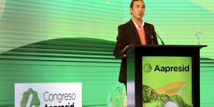 Aapresid abrió su congreso machacando con las rotaciones y los cultivos de cobertura: “Es por acá por donde continúa la historia de la agricultura moderna”, afirmó David Roggero