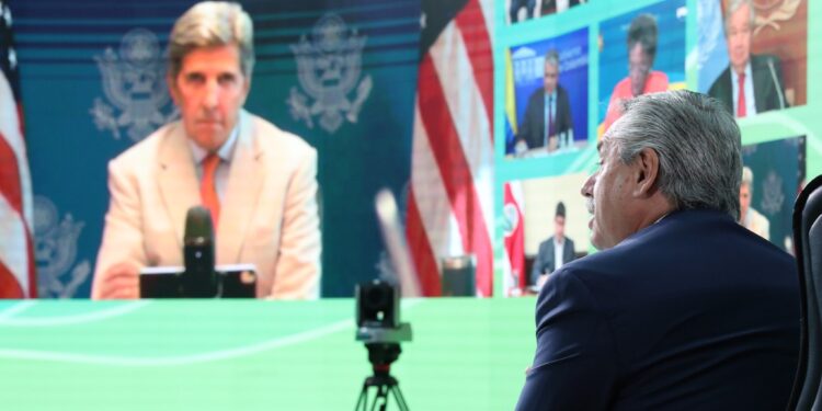 ¿Siembra directa para cancelar el pasivo con el FMI? Alberto Fernández propuso implementar un canje de deuda por servicios ecosistémicos