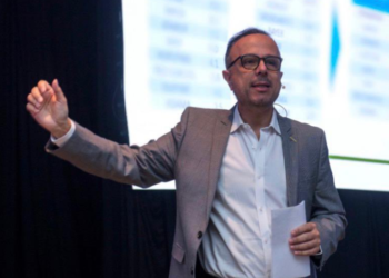 Aracre aseguró que el Frente de Todos debe decidir “si realmente tienen más cosas en común o más cosas en disenso como para seguir juntos o no”