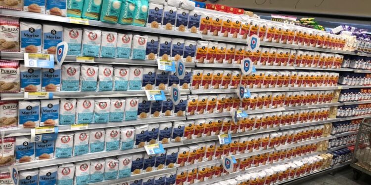 En el Día de la Industria y del concurso de Molino Cañuelas, el presidente de Morixe aprovechó para exponer el daño generado por los “empresaurios”