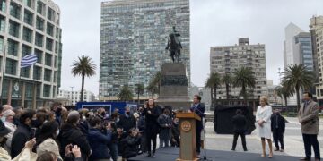 ¿Por qué Uruguay está urgido por negociar un Tratado de Libre Comercio con China?