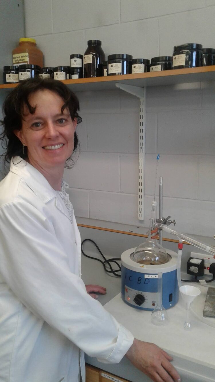 Néstor y Lila crearon la primera destilería de whisky de malta del país y son pioneros en la siembra de cebadas especiales en Chubut