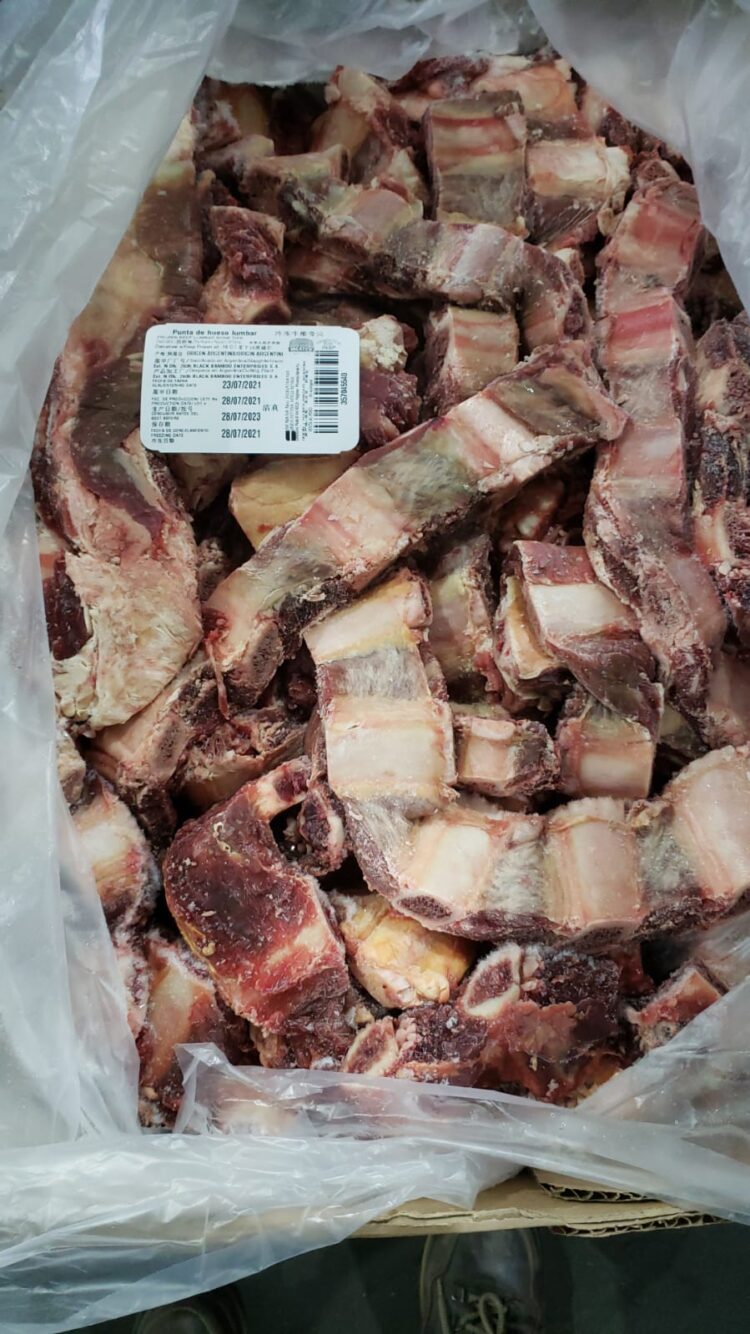 ¿Es asado o no es asado? La Aduana escracha frigoríficos con pruebas endebles, pero para enfrentar sospechas serias de contrabando se hace la boluda