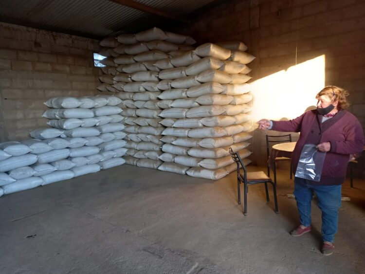 ¿De dónde viene la menta? Graciela Benegas dirige un secadero en Traslasierra y nos explicó todo el proceso, hasta antes del chicle