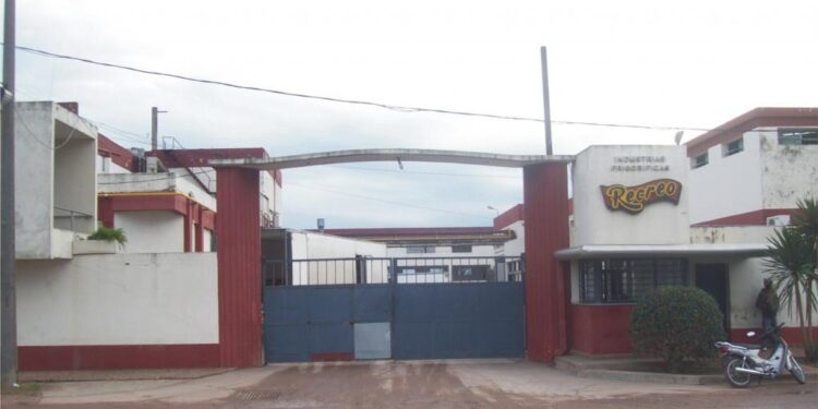 Esto de los cupos no es ningún recreo: Un frigorífico santafesino explica con claridad por qué el cepo exportador le pega bajo la línea de flotación