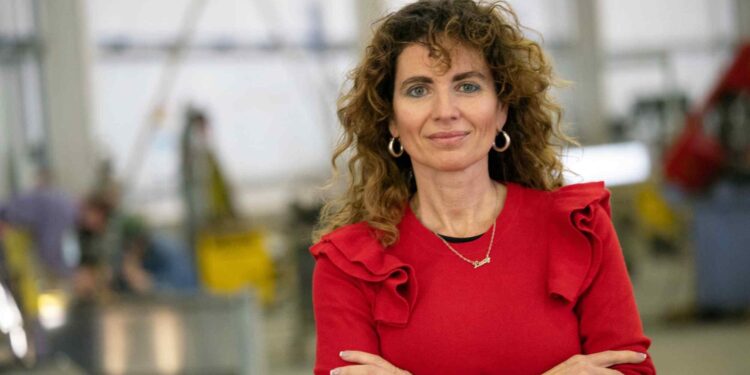 Hasta los bulones para armar silos se traen de Brasil: “La sustitución de insumos importados es una de las cuentas pendientes que tenemos las fábricas”, define la cordobesa Luciana Mengo