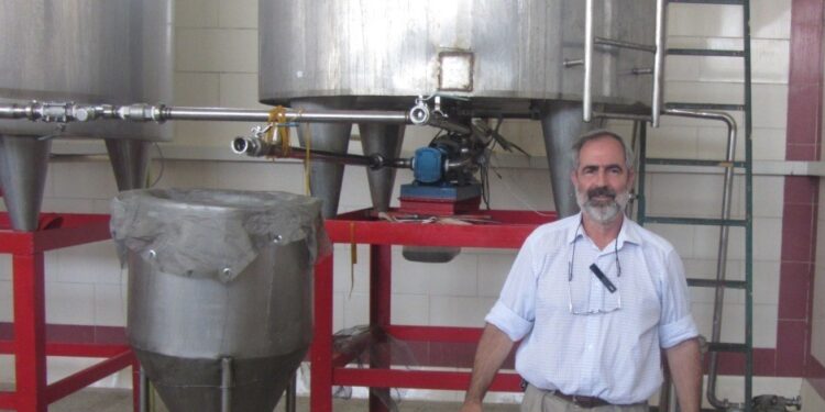 Estados Unidos podría penalizar a la miel argentina por presunto dúmping: “Tenemos que estar atentos”, afirmó el experto Fernando Esteban