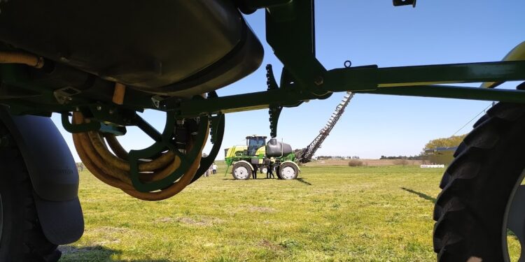 Postergan hasta fin de año la vigencia de la nueva trazabilidad obligatoria para los agroquímicos