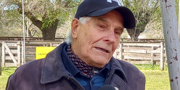 Gustavo Salvini vendió turrones, remendó zapatos y pudo comprar un campo en cuotas: Hoy es el más entusiasta criador de Angus y lamenta que los jóvenes se vayan del país