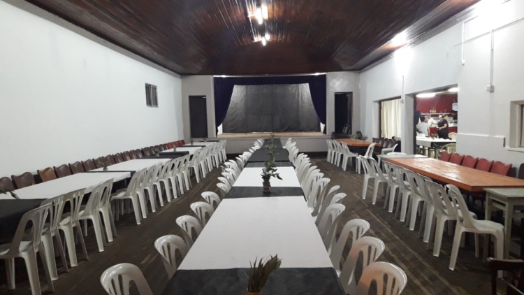 “Cinema Paradiso” en el medio del campo: Con menos de 40 habitantes, Colonia Lapin reabrió su cine rural para mantener vivo el legado cultural de los primeros colonos