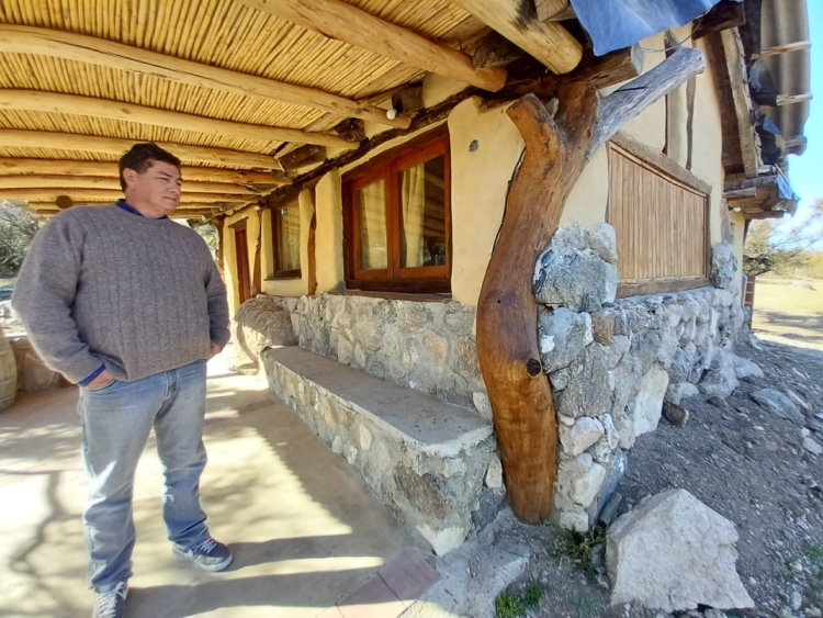 José Zarco construyó su propio paraíso arriba de los cerros: Un agrónomo que se especializó en mejorar el paisaje con materiales del mismo paisaje