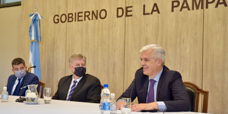 Llamado a la solidaridad: Que alguien le avise al ministro Julián Domínguez que deje de anunciar récords que no existen