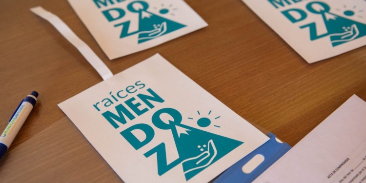 Mendoza generó un sello para aprovechar la ley de góndolas: Y de paso te subsidia el código QR