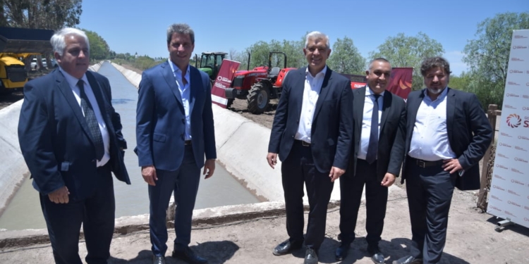 Domínguez prometió una ayuda adicional de 100 millones de pesos (490.000 dólares) para productores de San Juan