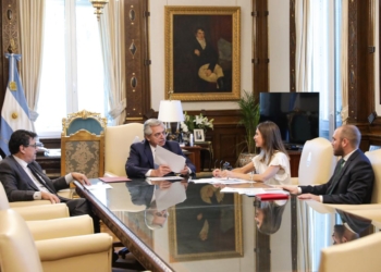 Verde que te quiero verde: Urgido por la falta de divisas, el gobierno ahora también amplió el cupo de exportación tácito de trigo