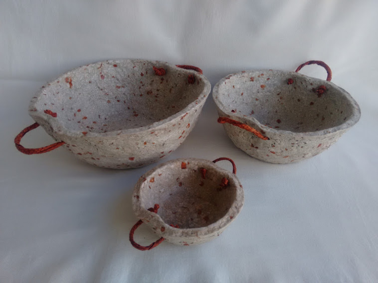 Con el desperdicio de la pescadería de su pueblo, Alicia hace maravillas reutilizando las pieles de pescado