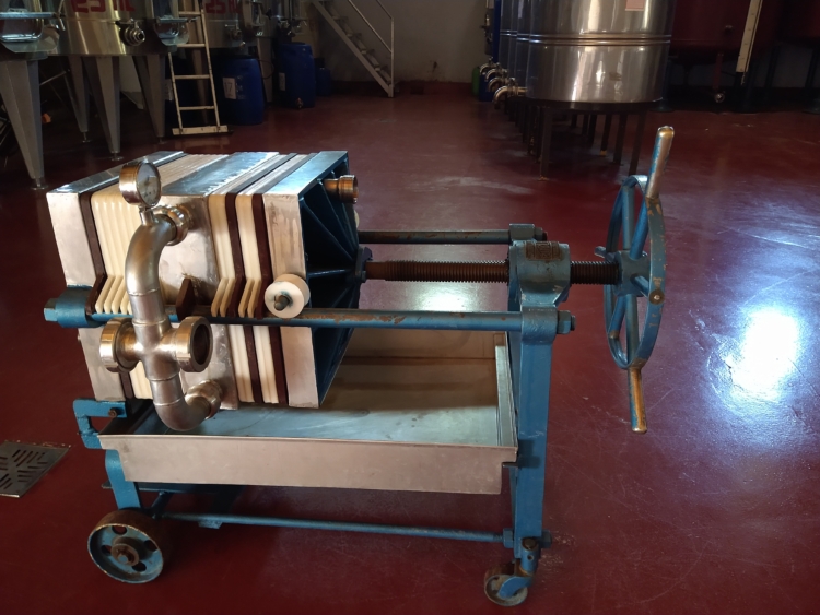 Al pie de las Sierras Azules, Gustavo Uajardo vela por la producción de los vinos Summus, que ya llevan ganados más de 40 medallas