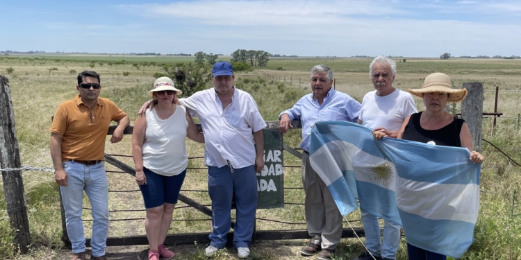 Propiedad privada: Un juez entrerriano ordenó la restitución del campo usurpado a la familia Robles