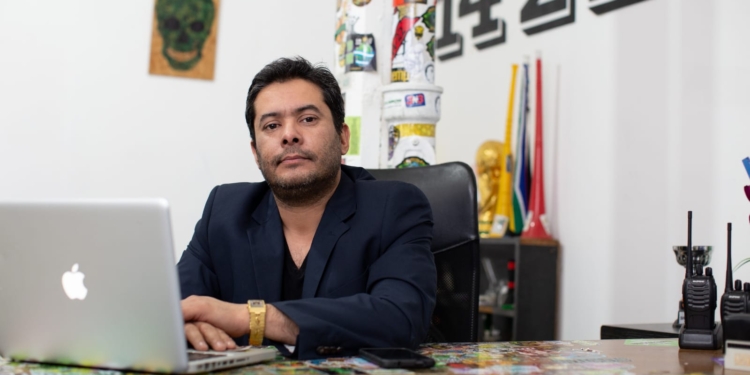 Leandro Ayala se vinculó con el cannabis en la galería Bond Street y ahora quiere desarrollar a partir de ese cultivo una agroindustria en el Chaco