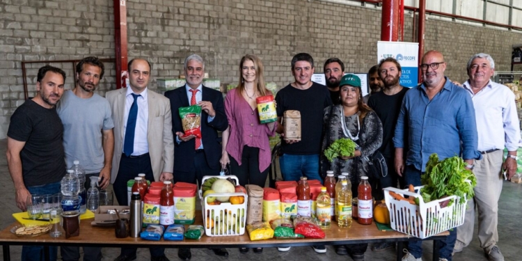 Amigos son los amigos: Feletti comenzó a interactuar con un grupo de productores afines al gobierno