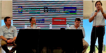 Lacalle Pou, al entregar un campo a tamberos, afirmó que “estamos comprometidos con la producción agropecuaria, el país y la familia rural”