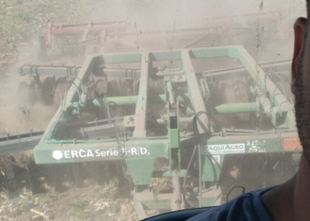 Volver al pasado: Sebastián tuvo que romper un esquema de siembra directa debido a una restricción establecida por una ordenanza municipal