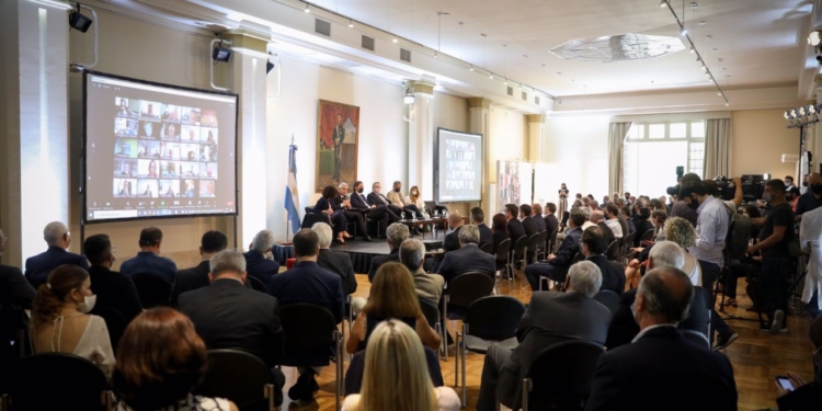 Se vienen muchos viajes y acciones en el exterior para funcionarios con el “Plan de Promoción de Exportaciones 2022”