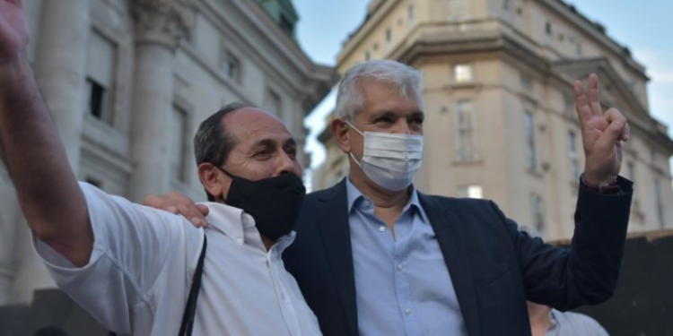 Comenzaron los “telefonazos” para amenazar con un cierre de exportaciones si sigue subiendo el precio de la hacienda