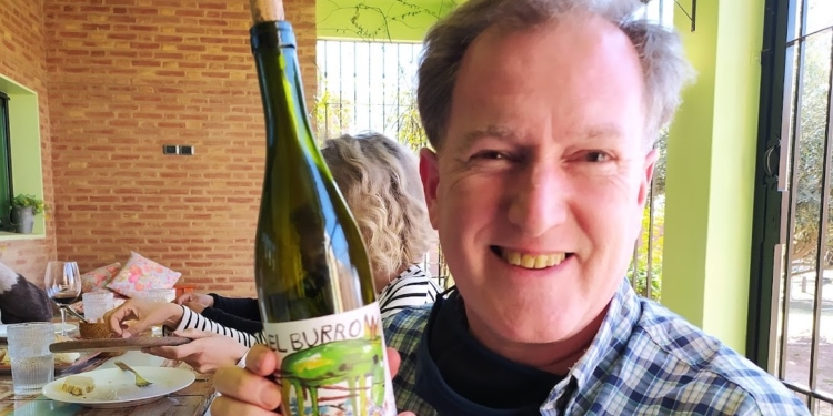 La Peña del Colorado: Un brindis por los que trabajan en este país, donde los políticos hacen siempre lo contrario