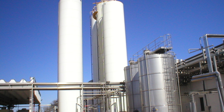 Desacople brutal: El FAS teórico real de la leche argentina supera los 39 pesos por litro, pero los productores cobran 6 pesos menos que eso