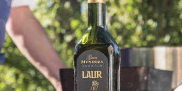 ¿Cuál es el precio del mejor aceite de oliva elaborado por la empresa argentina que resultó ser la más premiada del mundo? La respuesta te sorprenderá
