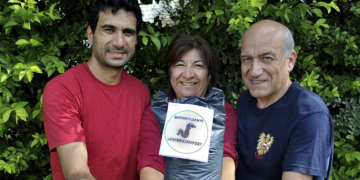 En el patio de su casa, la agrónoma santiagueña Celia González y su familia comenzaron a elaborar un biofertilizante a partir de la lombriz californiana