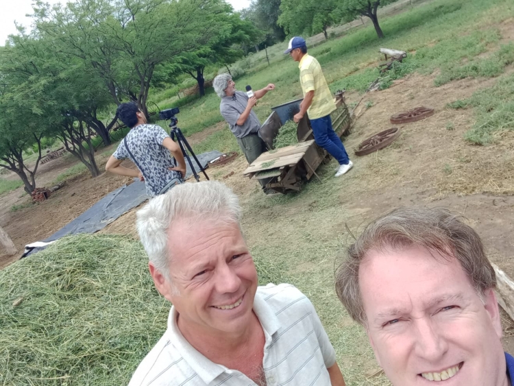 La Peña del Colorado: Un brindis por los que trabajan en este país, donde los políticos hacen siempre lo contrario