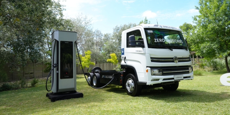 Volkswagen presentó el primer camión eléctrico en la Argentina, pero el campo deberá esperar: Es ideal para repartos en la ciudad