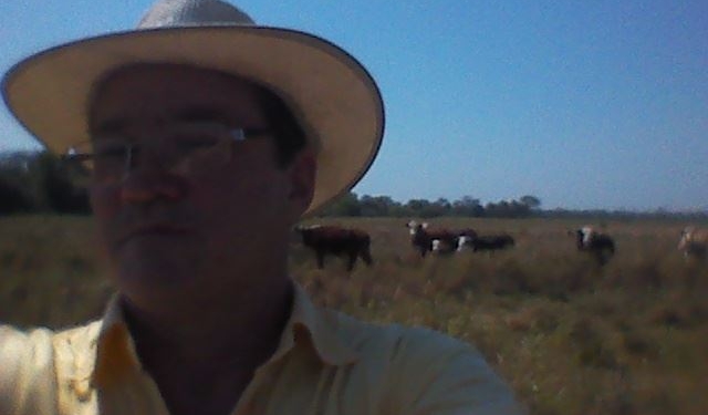 A Francisco Aguzzi, productor santafesino, lo picanearon para robarle un poco de efectivo y diez corderos que iba a vender en Navidad