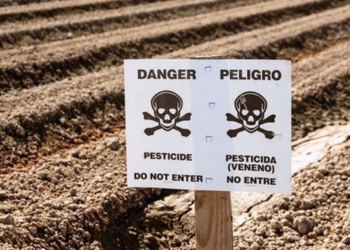 Guerra de consignas en torno a los agroquímicos: Al #BastadeVeneno de los artistas, la industria respondió con un #BastadeMiedos