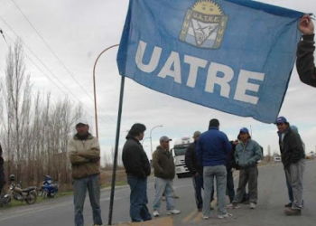 La UATRE amenazó con paros y cortes de ruta si no aparece un bono de fin de año para los trabajadores rurales